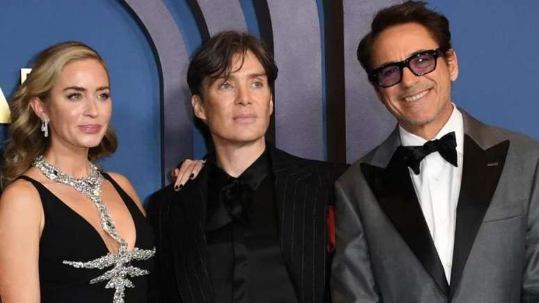 Emily Blunt, Cillian Murphy e Robert Downey Jr. estrelam o filme Oppenheimer, que recebeu o maior número de indicações ao Oscar neste ano