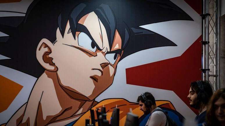 Painel com cena de Dragon Ball