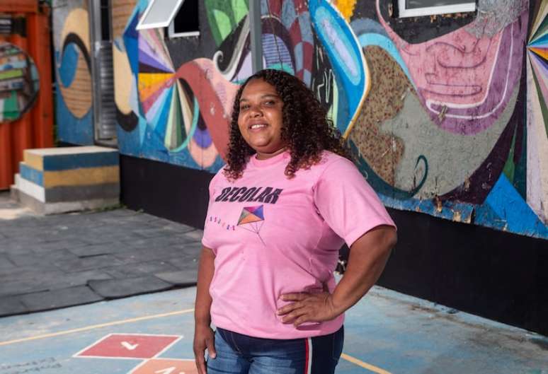 Carliene da Silva Ferreira, de 33 anos, moradora e l&iacute;der social da Favela dos Sonhos.