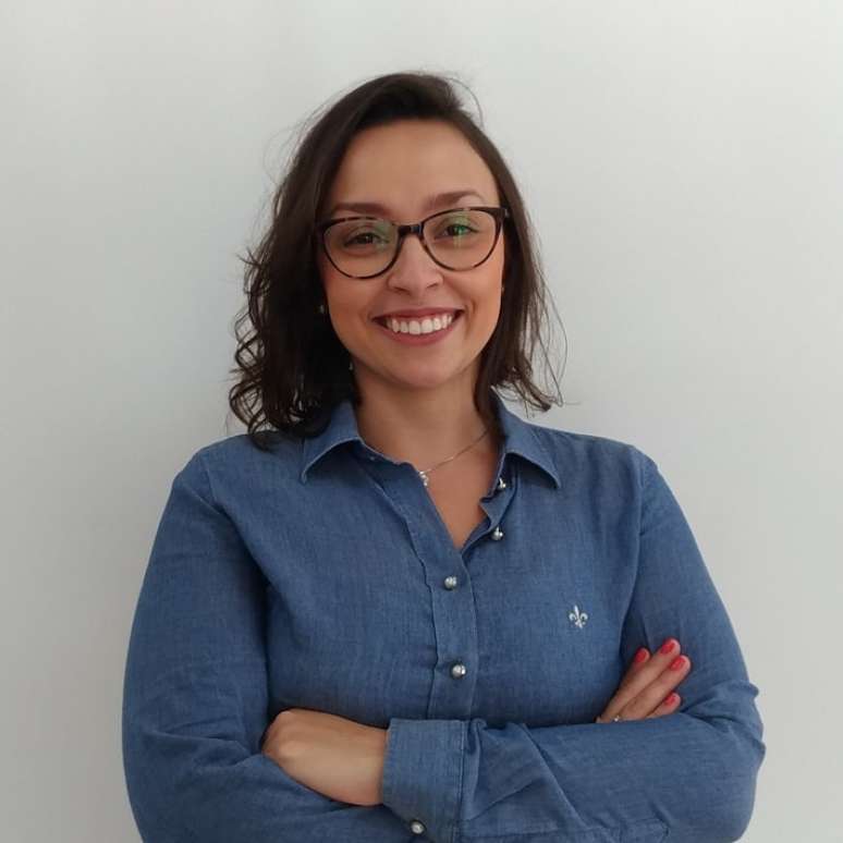 A pedagoga Bruna Vitorino explica que o Kumon prepara o aluno para se sentir confiante e independente