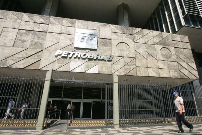 Petrobras teve forte queda nesta sexta na B3, após divulgação do balanço de 2023