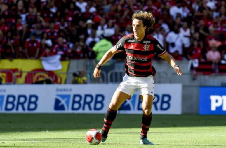 FOTO: Marcelo Cortes/Flamengo - Legenda: David Luiz ainda tem contrato com o Flamengo até dezembro