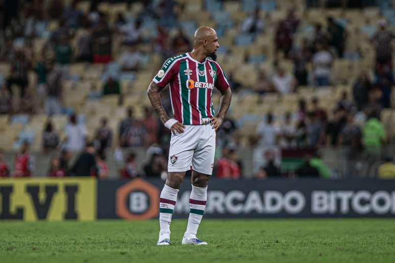 Felipe Melo justifies Fluminense’s defeat with the expulsion: ‘he ran like crazy and scored’