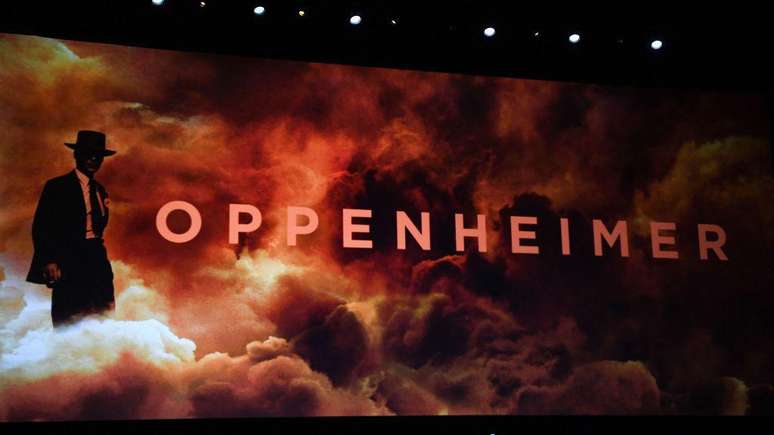 “Oppenheimer” tem o que o Oscar gosta: mérito artístico e sucesso comercial