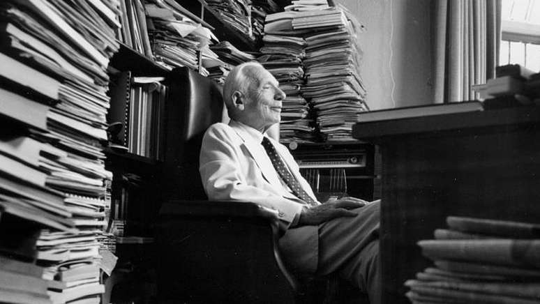 O físico Joseph Rotblat (1908-2005), ganhador do Prêmio Nobel da Paz em 1995