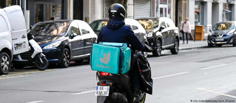 Texto prevê que trabalhadores terão direito de contestar decisões automatizadas