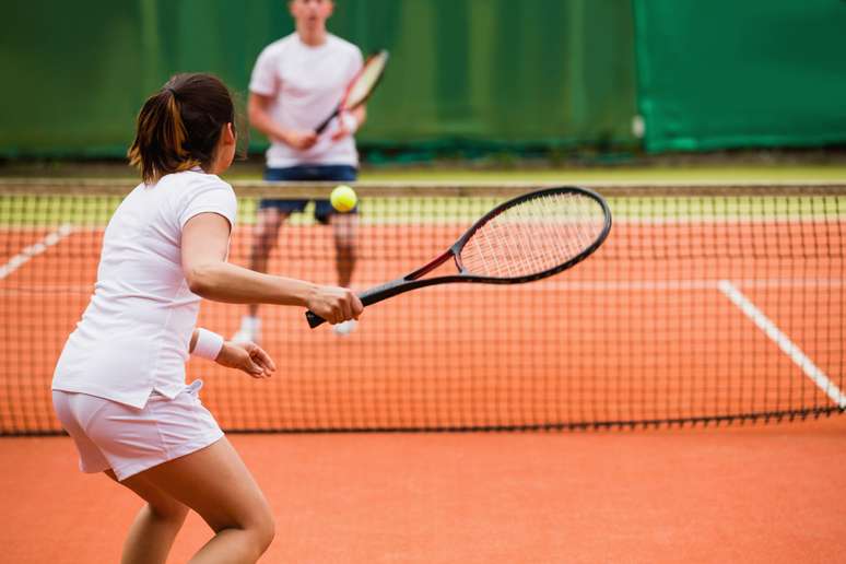 Entre os esportes populares, o tênis é uma ótima opção para quem está iniciando nas apostas
