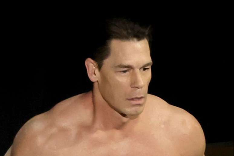 Without nothing?  Behind-the-scenes photos show off John Cena’s Oscars makeup