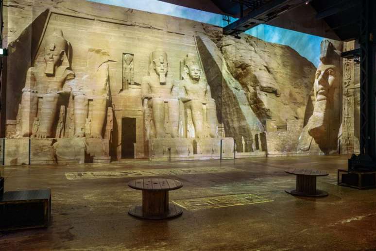 'L'Egypte des Pharaons' exibe elemtnso da arquitetura egípcia