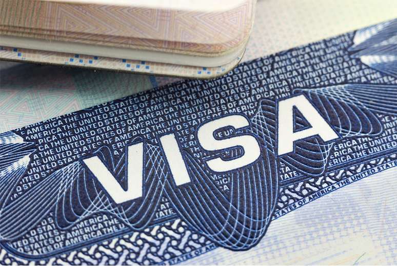 Prazo para tirar o visto americano diminuiu após eliminação da entrevista