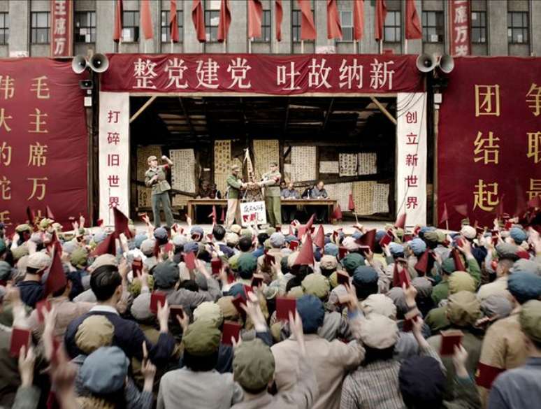 Série tem início durante a Revolução Cultural Chinesa (Imagem: Divulgação/Netflix)
