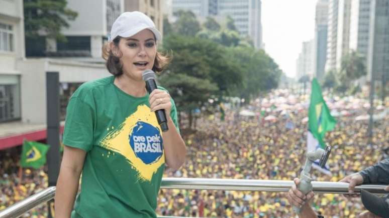 Michelle Bolsonaro participa de ato na Avenida Paulista