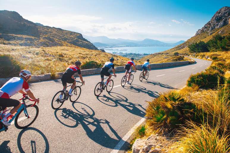 Praticar ciclismo favorece a socialização 