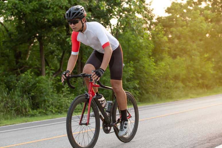 Andar de bicicleta favorece o funcionamento do corpo