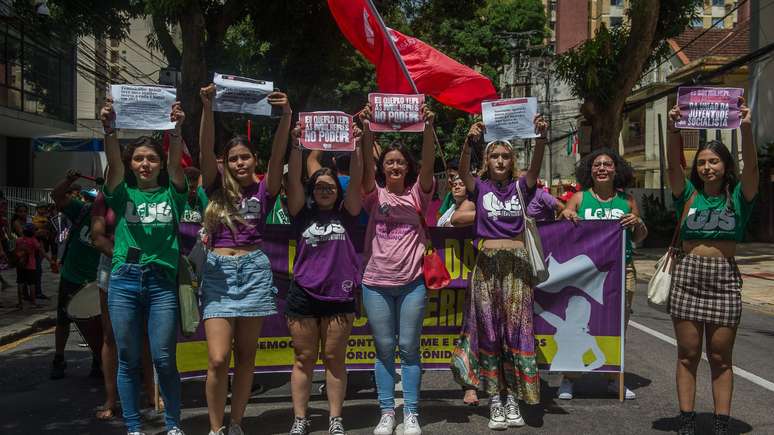 O empoderamento das mulheres varia entre 43,2% do seu potencial total em países com baixo desenvolvimento humano