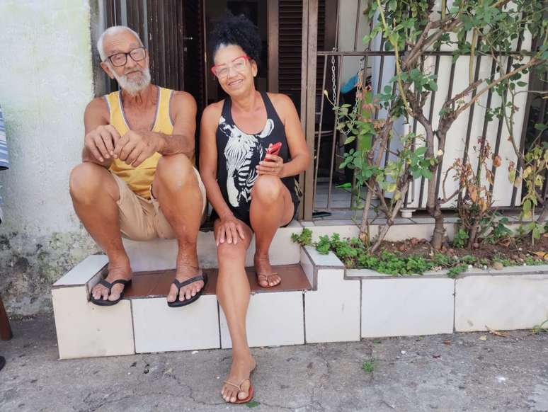 Casal Francisco Nelson, 66 anos, e Aparecida Damin, 62, pegaram dengue. Eles moram no Jaguara, zona oeste, bairro campeão de dengue em São Paulo