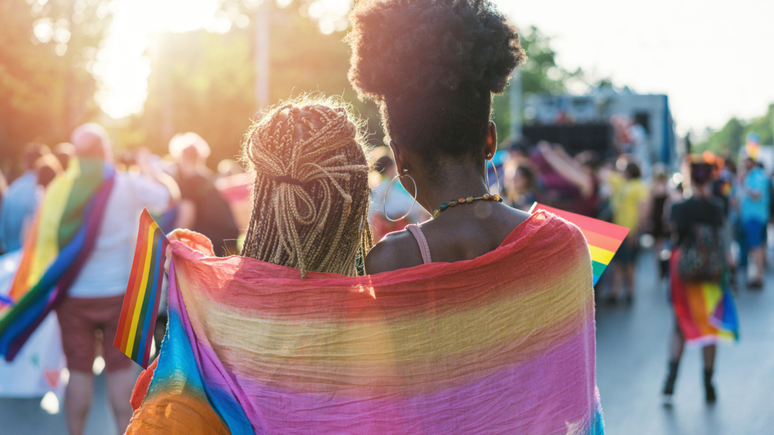 O BEE Lesbian Film Festival terá palestras, oficinas, mostras de filmes e acessibilidade com intérprete de Libras