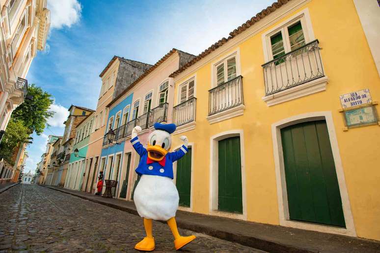 Donald Duck turns 90 and celebrates the date in Bahia