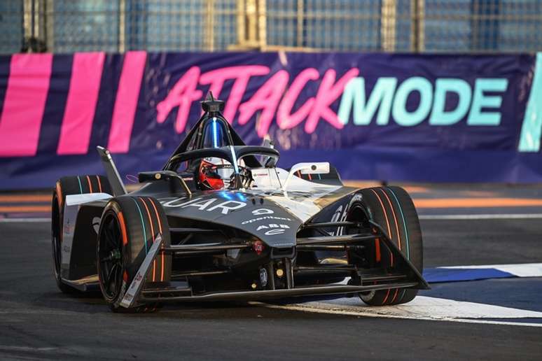 Mitch Evans começa os trabalhos do ePrix de São Paulo na frente