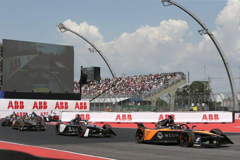 Sam Bird faz história e conquista a primeira vitória da McLaren