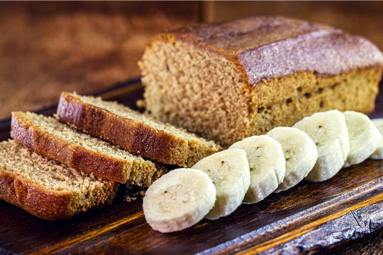 Pão de banana com canela 