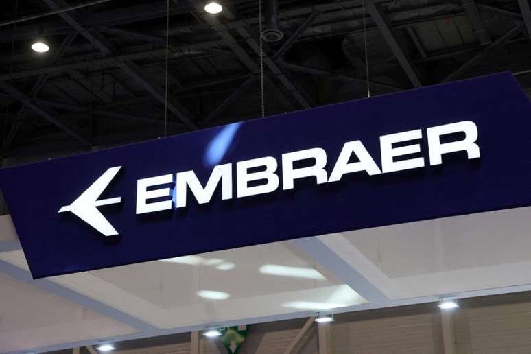 Logotipo da Embraer em convenção em Genebra, Suíça
23/05/2022
REUTERS/Denis Balibouse