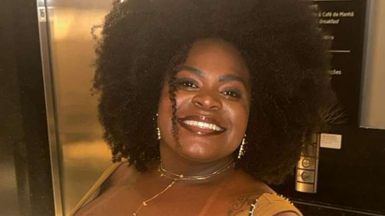 Jojo Todynho shows off new bariatric results in a mirror selfie