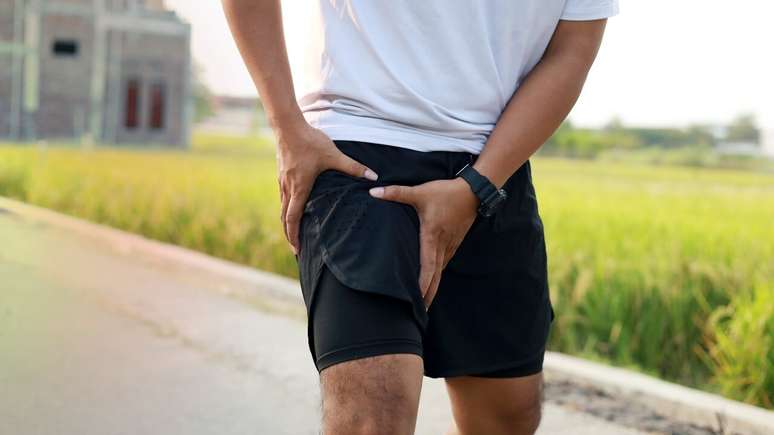 Pain while running?  It could be a lack of muscle coactivation;  understand
