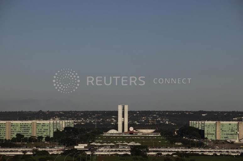 Esplanada dos Ministérios com Congresso Nacional ao fundo, em Brasília
07/04/2010
REUTERS/Ricardo Moraes