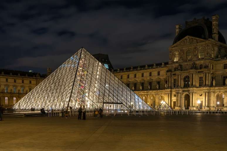 O Museu do Louvre &eacute; um dos mais famosos do mundo 