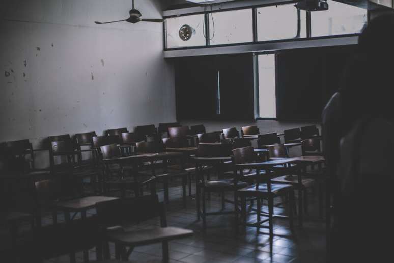 Attention!  Schools in Porto Alegre close due to lack of electricity after the storm