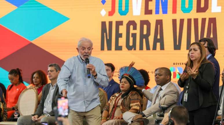 Para Lula, não é possível “achar normal” o extermínio da juventude negra do país