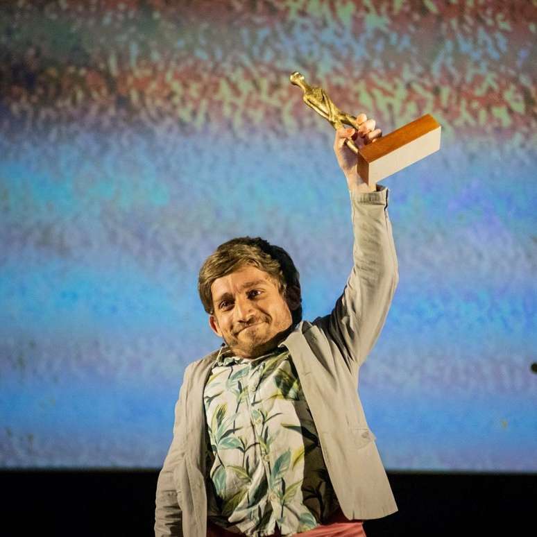 Giovanni Venturini won the award for best actor at the 2022 Brasilia Film Festival Giovanni Venturini won the award for best actor at the 2022 Brasilia Film Festival