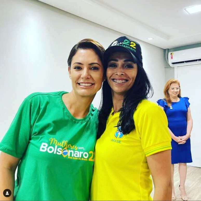 Jéssica Veiga agradeceu Michelle Bolsonaro pela retomada do cargo.