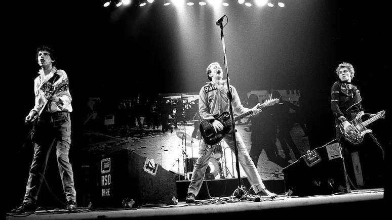 The Clash tocando no Rainbow Theatre em 1977