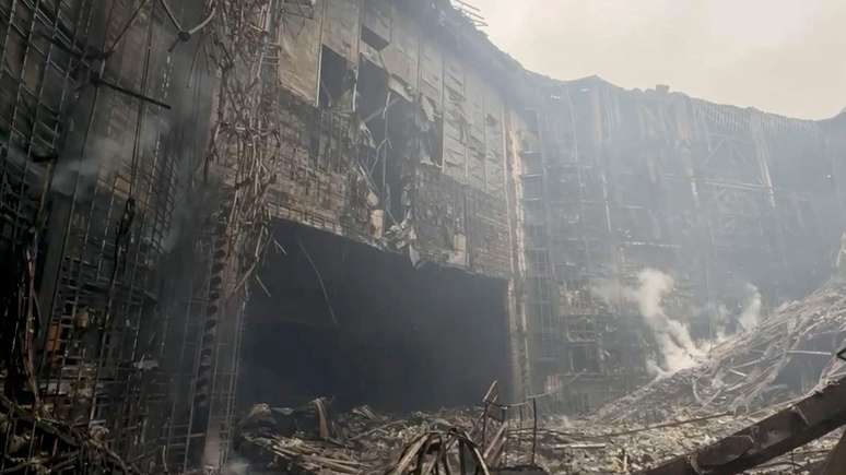 Casa de shows foi incendiada pelos perpetradores do ataque