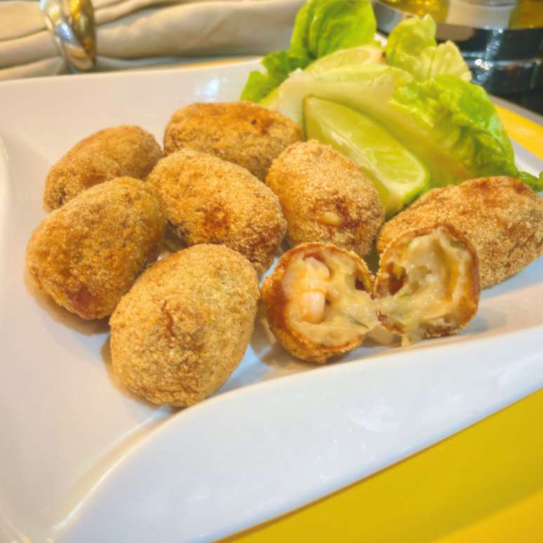 Prawn croquettes: crunchy on the outside, creamy on the inside, excellent