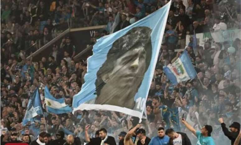 Lançamento coincide com o aniversário da última partida que Maradona disputou pelo Napoli
