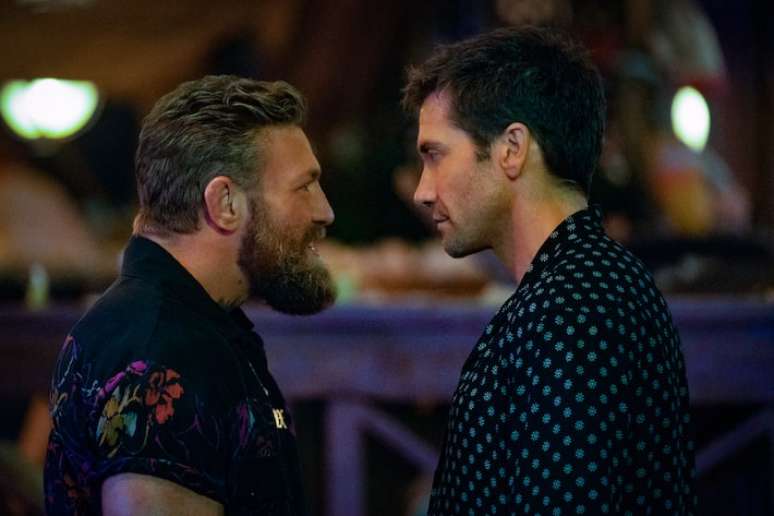 Conor McGregor e Jake Gyllenhaal em 'Matador de Aluguel'.