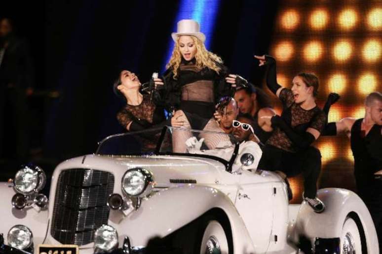 Madonna em show no estádio do Morumbi em 18/12/2008, com apresentação que fez parte da turnê mundial 'Sticky & Sweet'.
