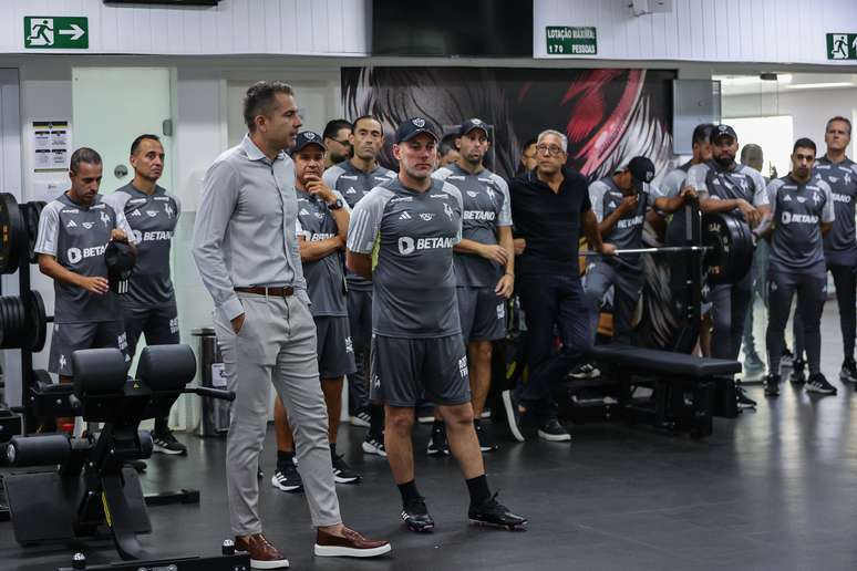 Gabriel Milito em treino do Atl&eacute;tico-MG 