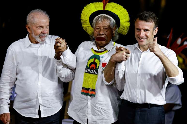 Presidente Luiz Inácio Lula da Silva, cacique Raoni e o presidente da França, Emmanuel Macron