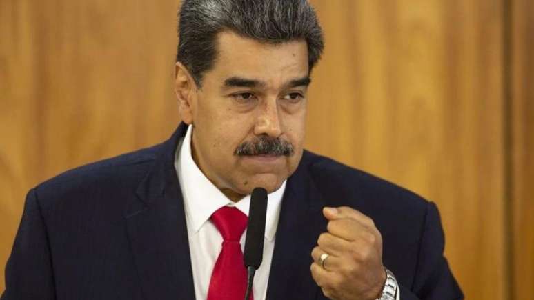 Maduro classifica partido da oposição como 'terrorista'