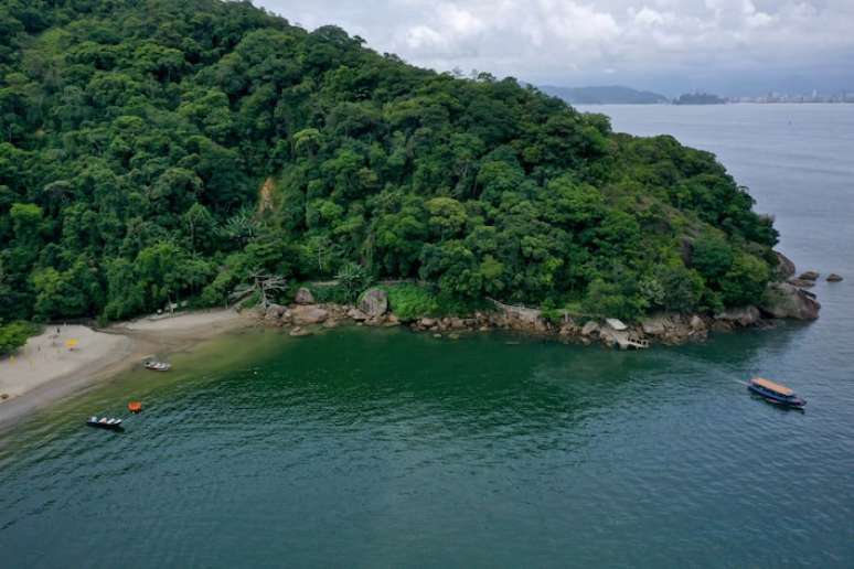 Praia do Sangava, no Guarujá