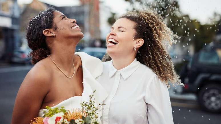 De acordo com o levantamento, 6.632 casamentos entre pessoas do sexo feminino foram registrados em 2022