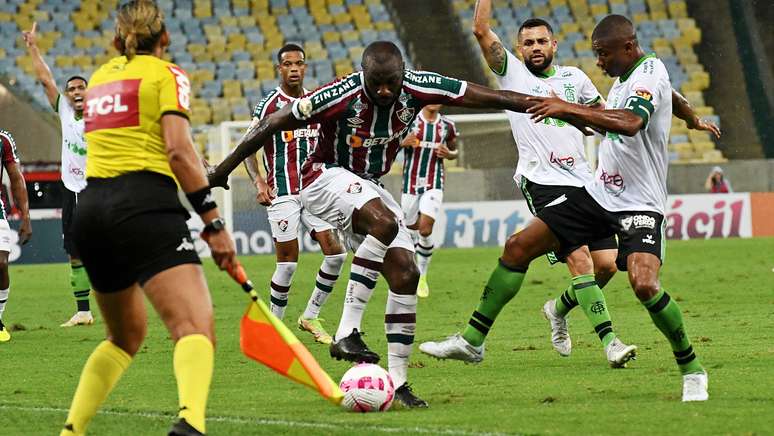Manoel on the pitch against América, in the Brazilian Championship