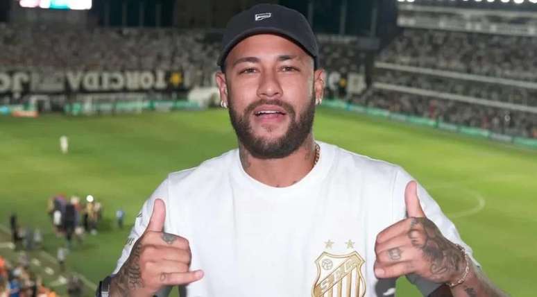 Esta será a terceira vez, desde o ano passado, que Neymar vai à Vila Belmiro. 