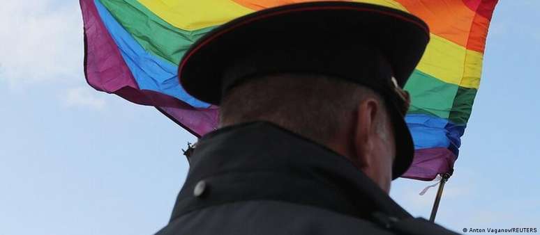 Autoridades russas vêm fechando cerco à comunidade LGBT há uma década, mas repressão acelerou desde o início da Guerra na Ucrânia