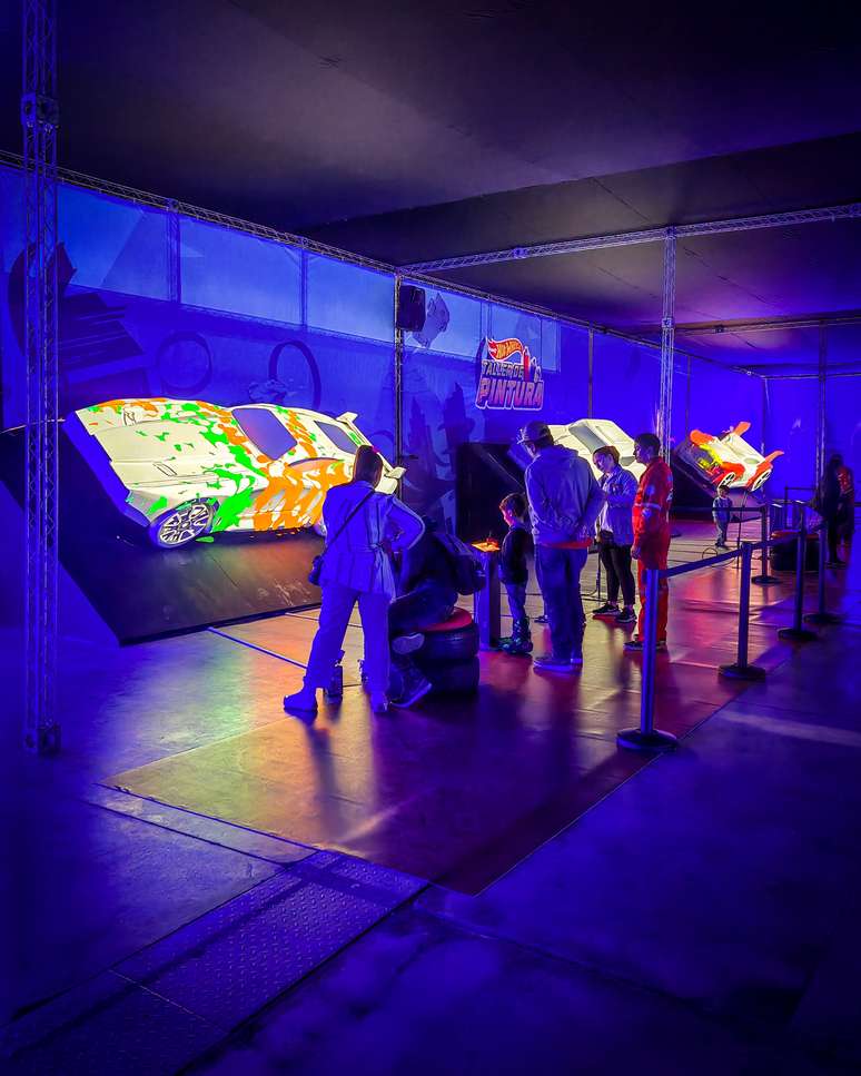 A personaliza&ccedil;&atilde;o e proje&ccedil;&atilde;o no painel 3D &eacute; simult&acirc;nea