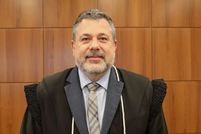 Julio Jacob Junior, integrante efetivo da classe de advogados do Tribunal Regional Eleitoral do Paraná (TRE-PR)